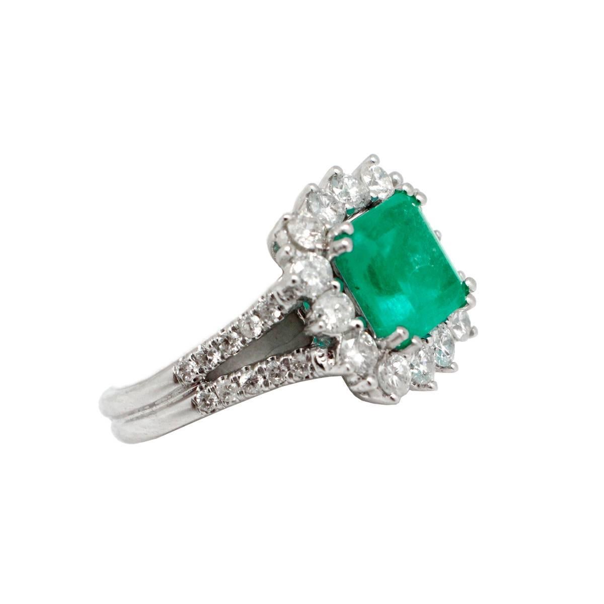 Stunning Michael Christoff Emerald Diamond Gold Fashion Ring In Excellent Condition For Sale In Scottsdale, AZ