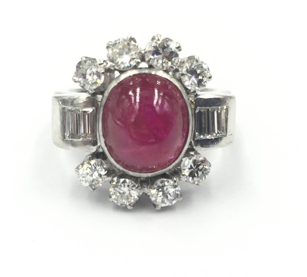  Art Deco 4 Carat Ruby Cabochon & 1.50 Carats of Diamonds in Platinum Ring For Sale 1