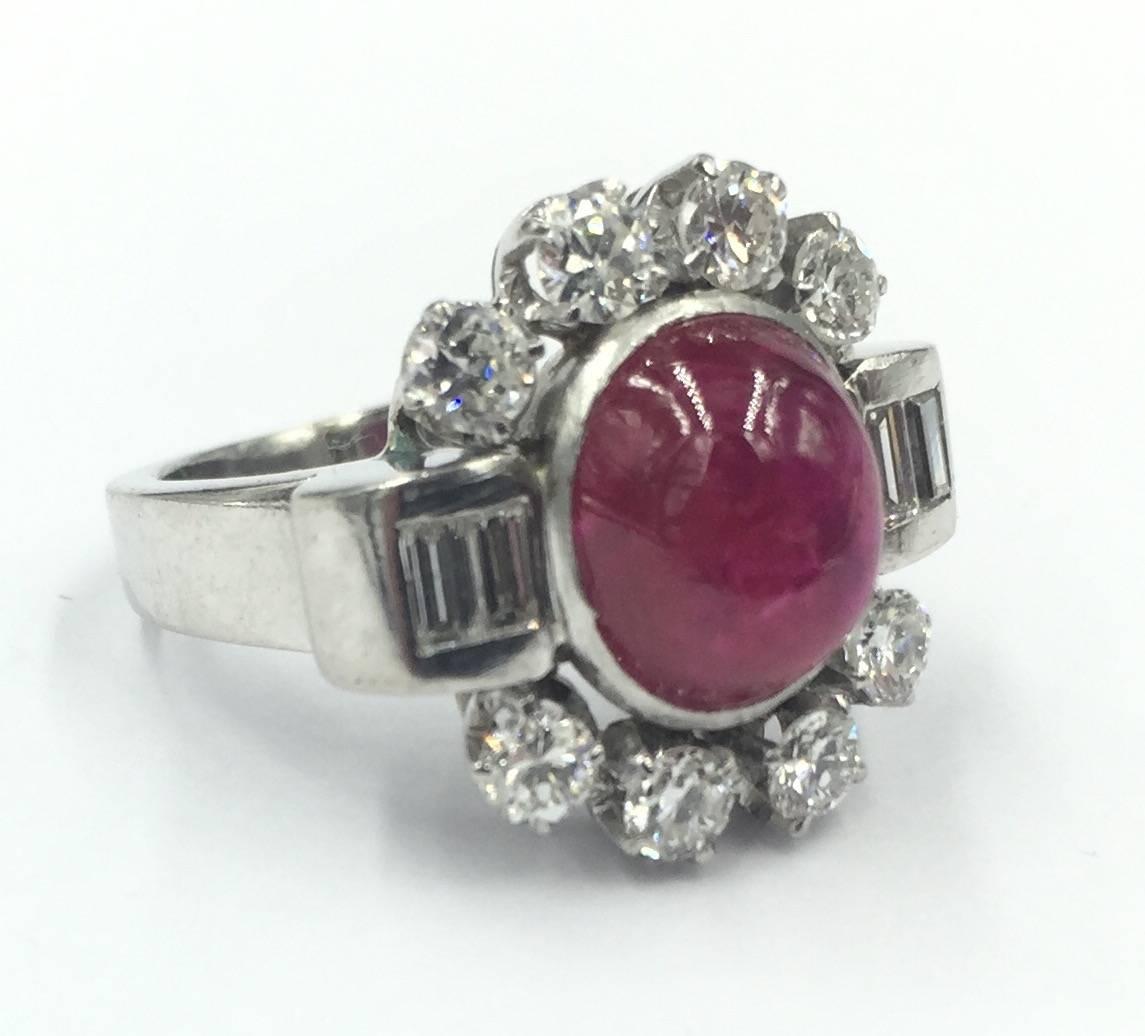  Art Deco 4 Carat Ruby Cabochon & 1.50 Carats of Diamonds in Platinum Ring For Sale 2