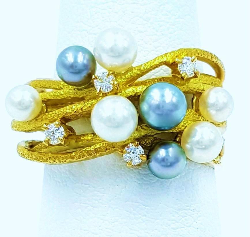 Contemporary White & Black Organic Pearls & Diamonds Set in 18kt Gold Cocktail Ring For Sale