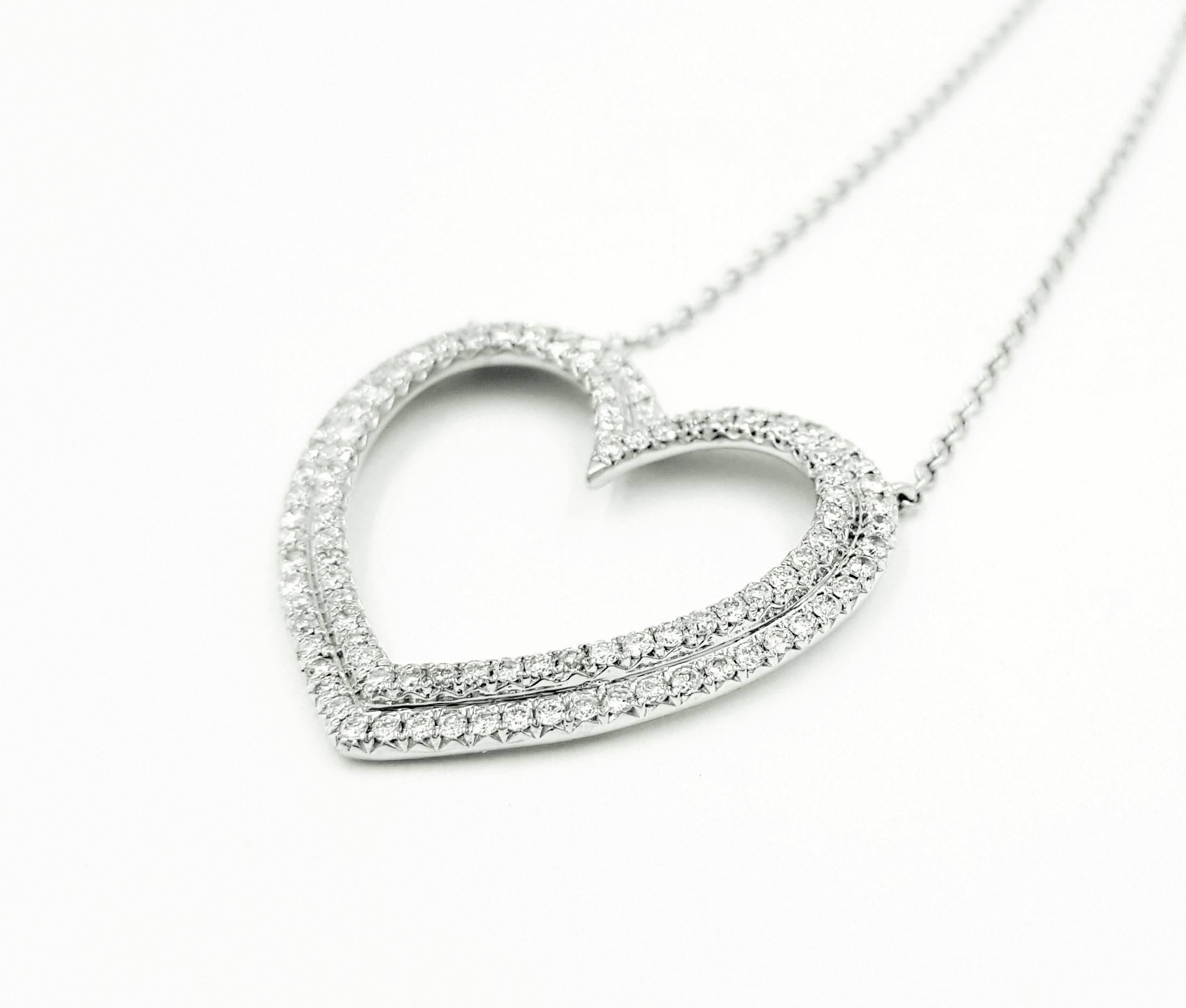 Tiffany & Co. Gorgeous 1.50 Carats Diamonds Platinum Large Double Heart Necklace In New Condition For Sale In Scottsdale, AZ