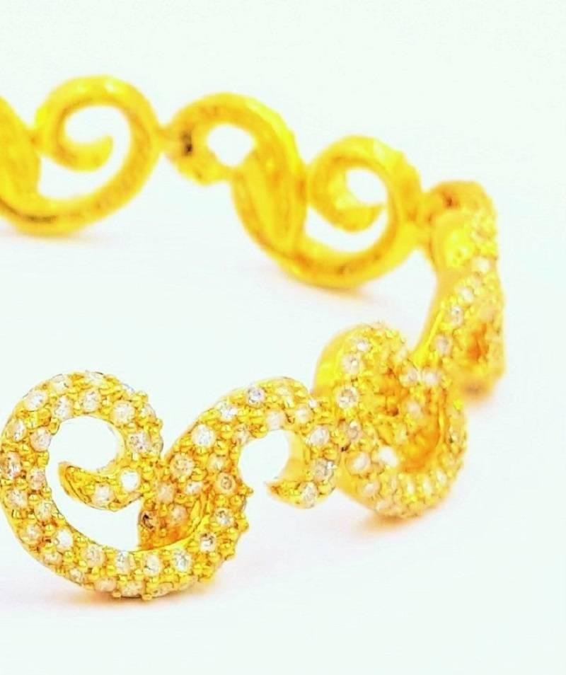 Sonia B Sonia Bitton 6 Carats Of Diamonds Beautifully Set in Gold Bracelet In New Condition For Sale In Scottsdale, AZ