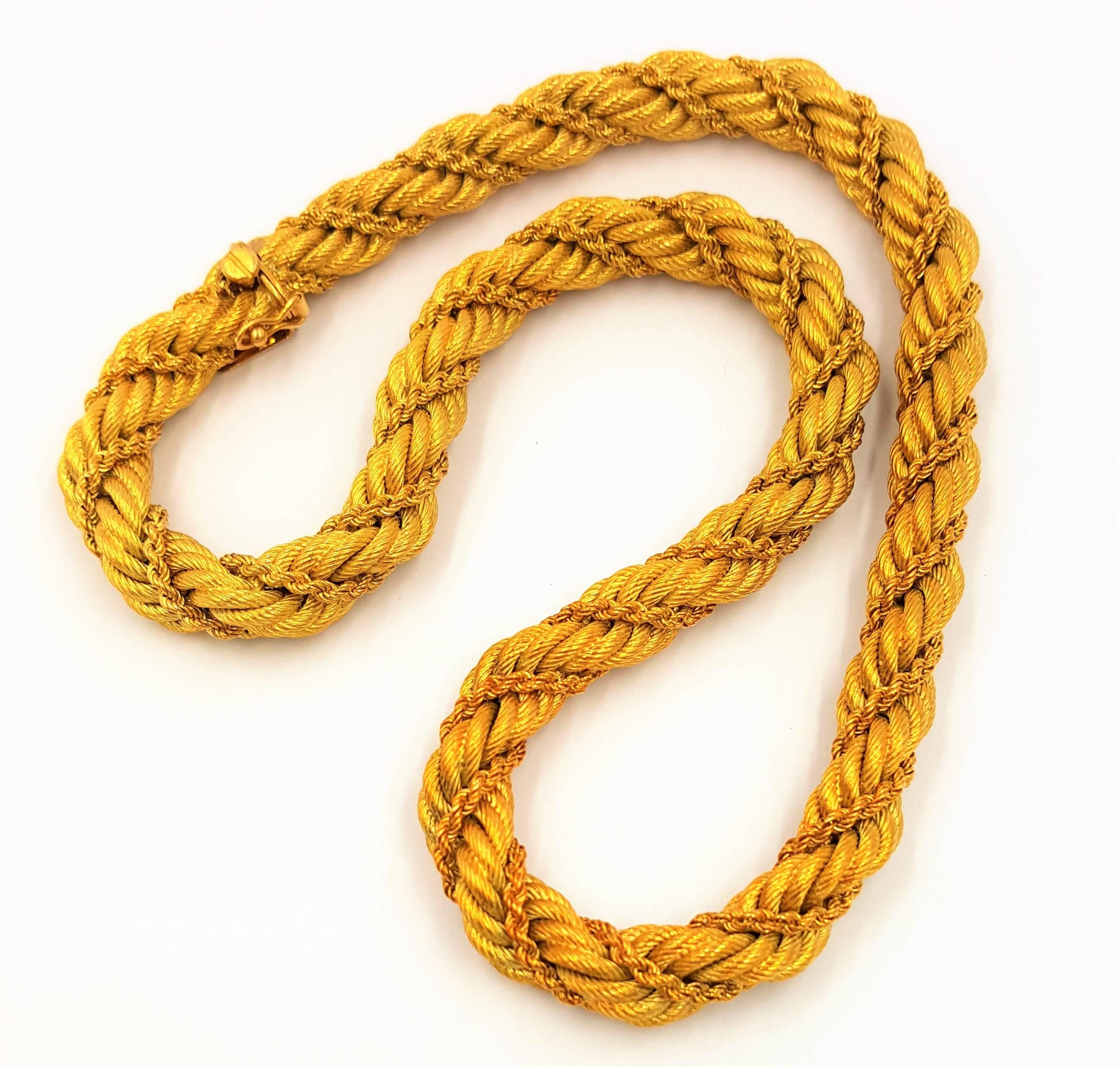 Vintage Tiffany & Co. Golden Light Collection 18K Twisted Gold Rope Necklace In Excellent Condition For Sale In Scottsdale, AZ