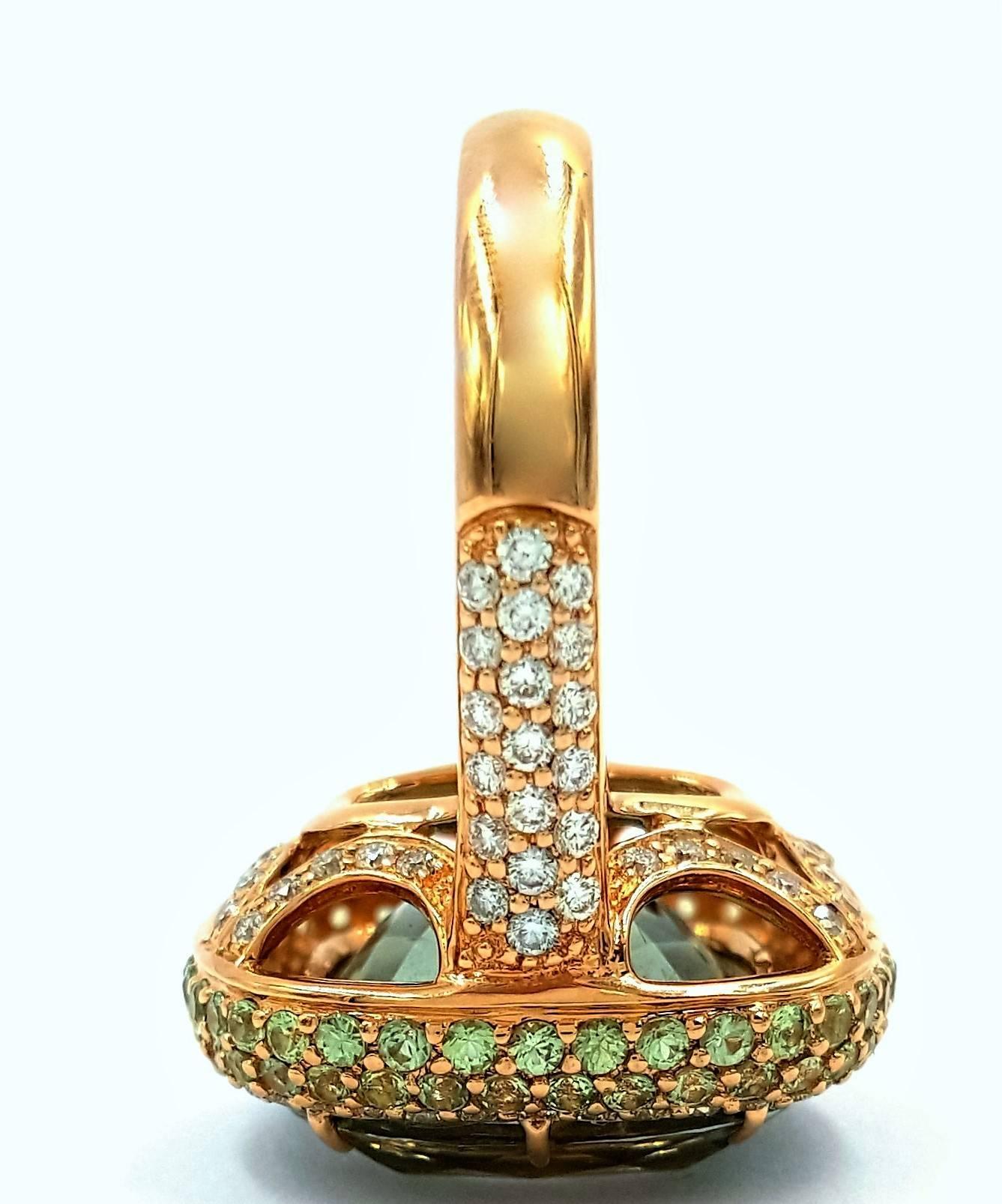 14 Carat Gorgeous Kunzite Diamond Gold Ring For Sale 2