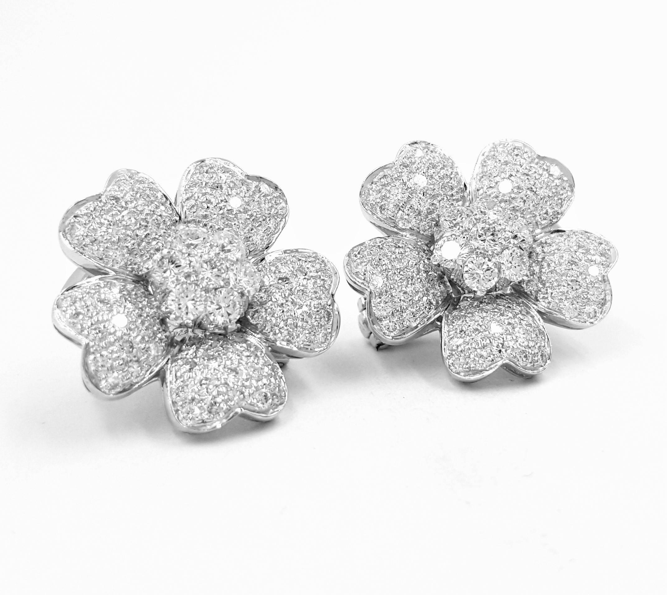 This gorgeous pair of 5.00 carats of diamond flower earrings will be the focal point of any outfit and are being offered at a great price for this weekend only! In excellent condition, these breathtaking flowers are made with 100% guaranteed