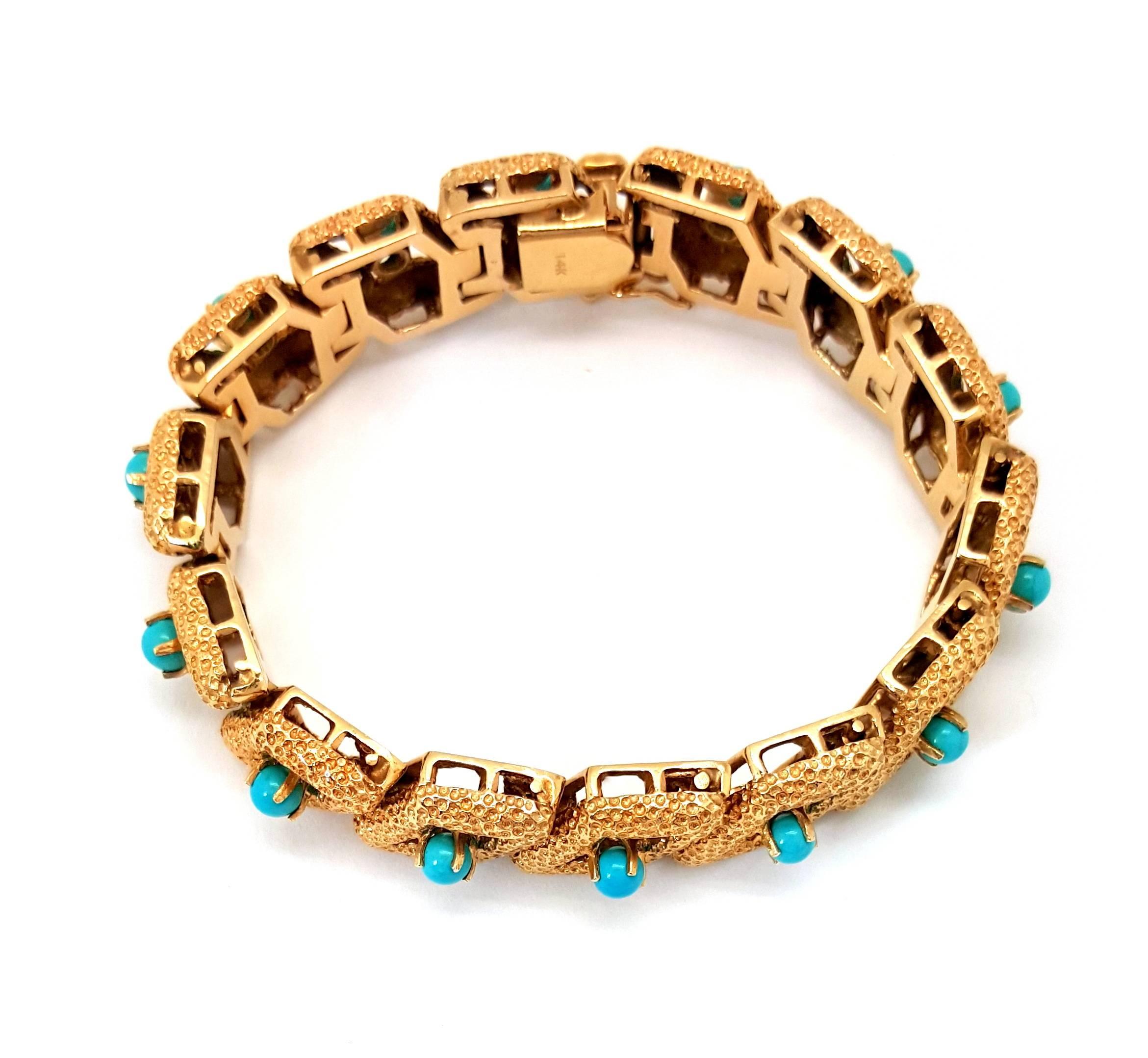 Persian Turquoise Textured Gold Bracelet In Excellent Condition For Sale In Scottsdale, AZ