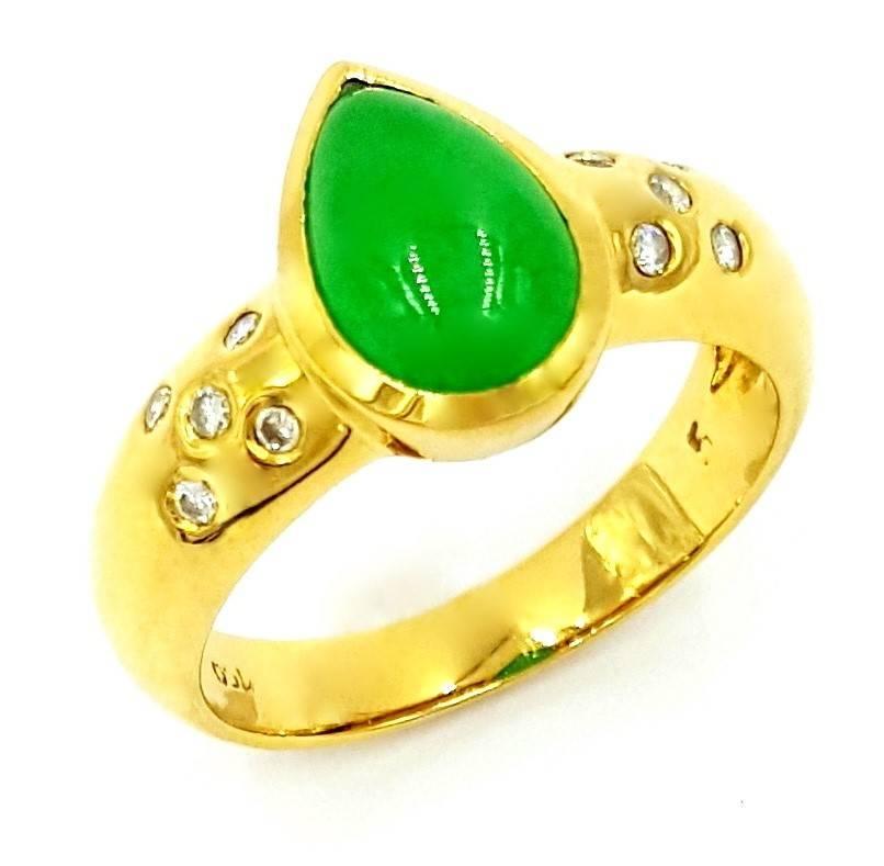 Superb Natural Untreated 1.25 Carat Pear Shape Cabochon Jade Diamond Gold Ring In Excellent Condition For Sale In Scottsdale, AZ