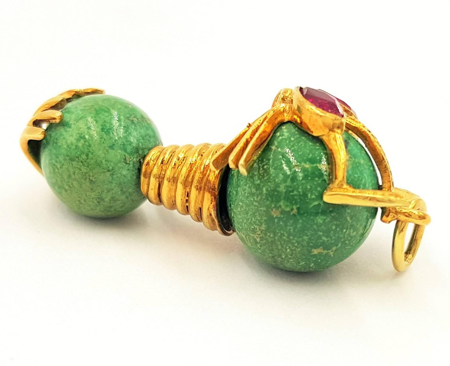 Retro German Jade Nephrite 2 Carats Rubies Gold Wire Bracelet Charm  For Sale