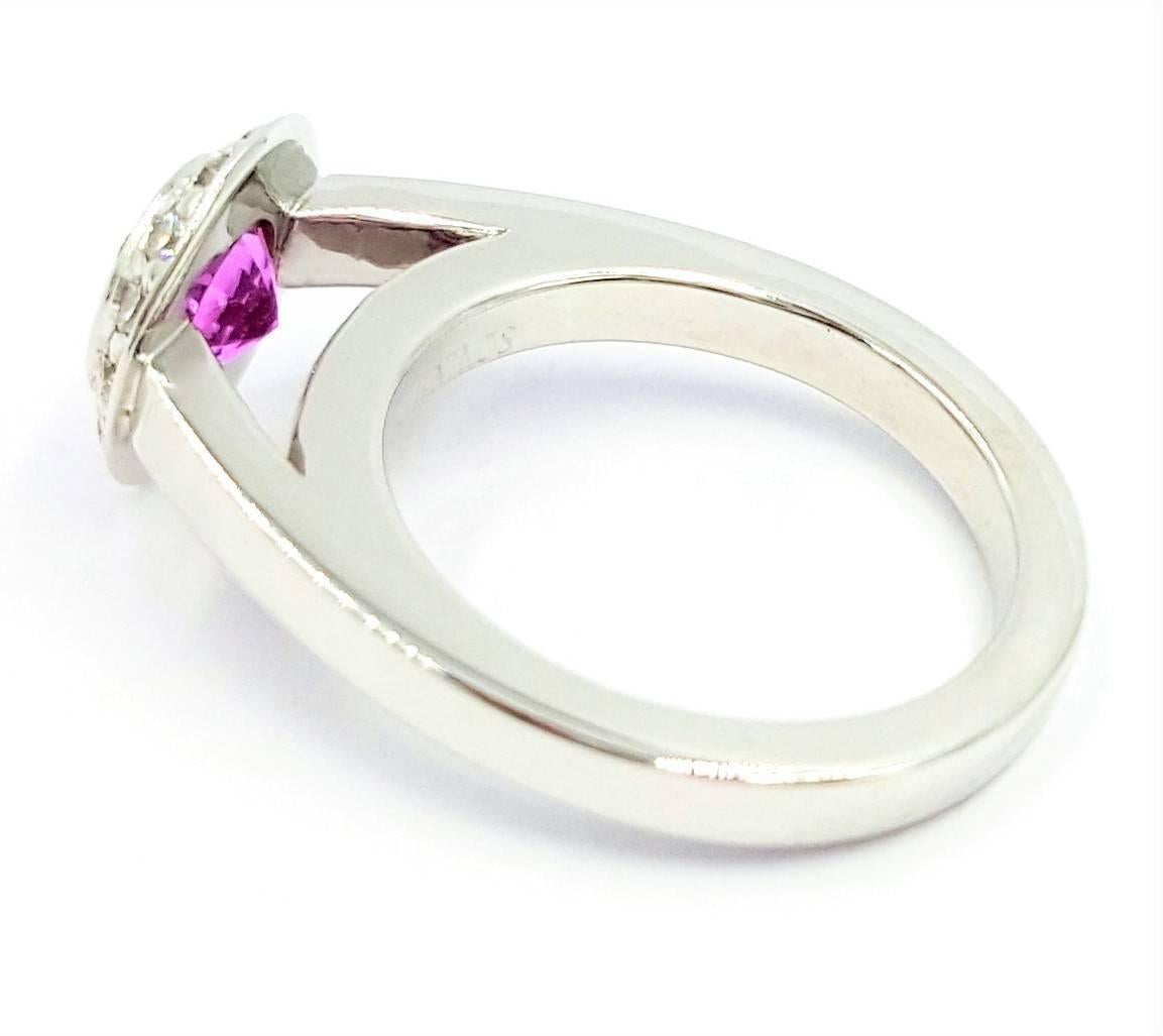 Women's 1.25 Carat Vivid Pink Sapphire Diamond Gold New Beginnings Ring For Sale