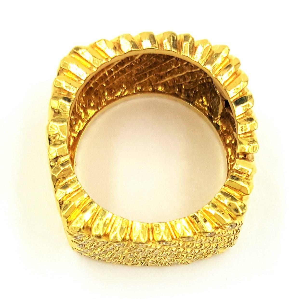 Henry Dunay 2 Carats of Diamonds Crème de la Crème Gold Hammered Finished Ring For Sale 1