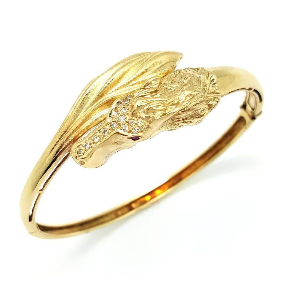 Diamond Gold Wild Horse Bracelet  In Excellent Condition For Sale In Scottsdale, AZ