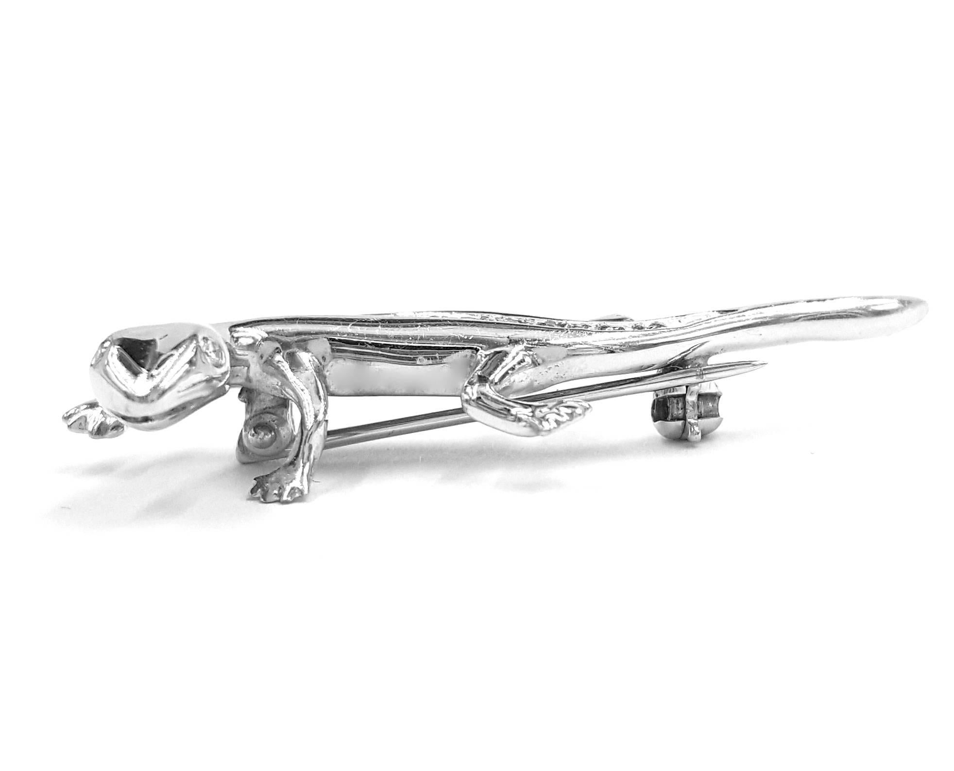Cute! 14kt White Gold Hand Made Gecko with .50 Carats of Diamonds Brooch or Pin In Excellent Condition For Sale In Scottsdale, AZ