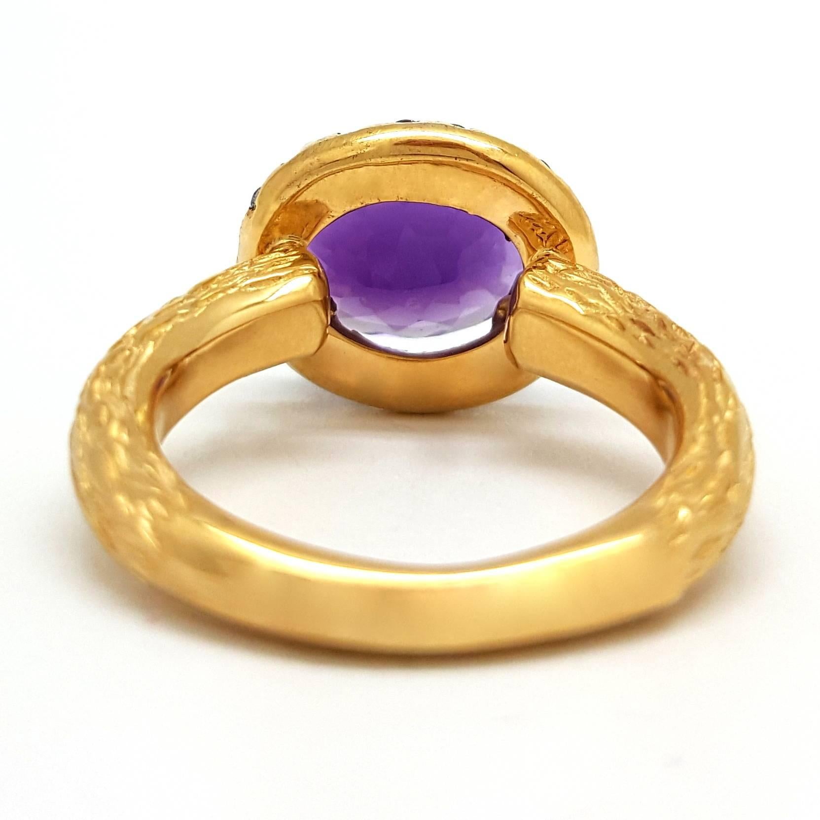 14k Yellow Gold, 2.98ct Oval-Cut Siberian Amethyst & Diamond Halo Ring In New Condition For Sale In Scottsdale, AZ