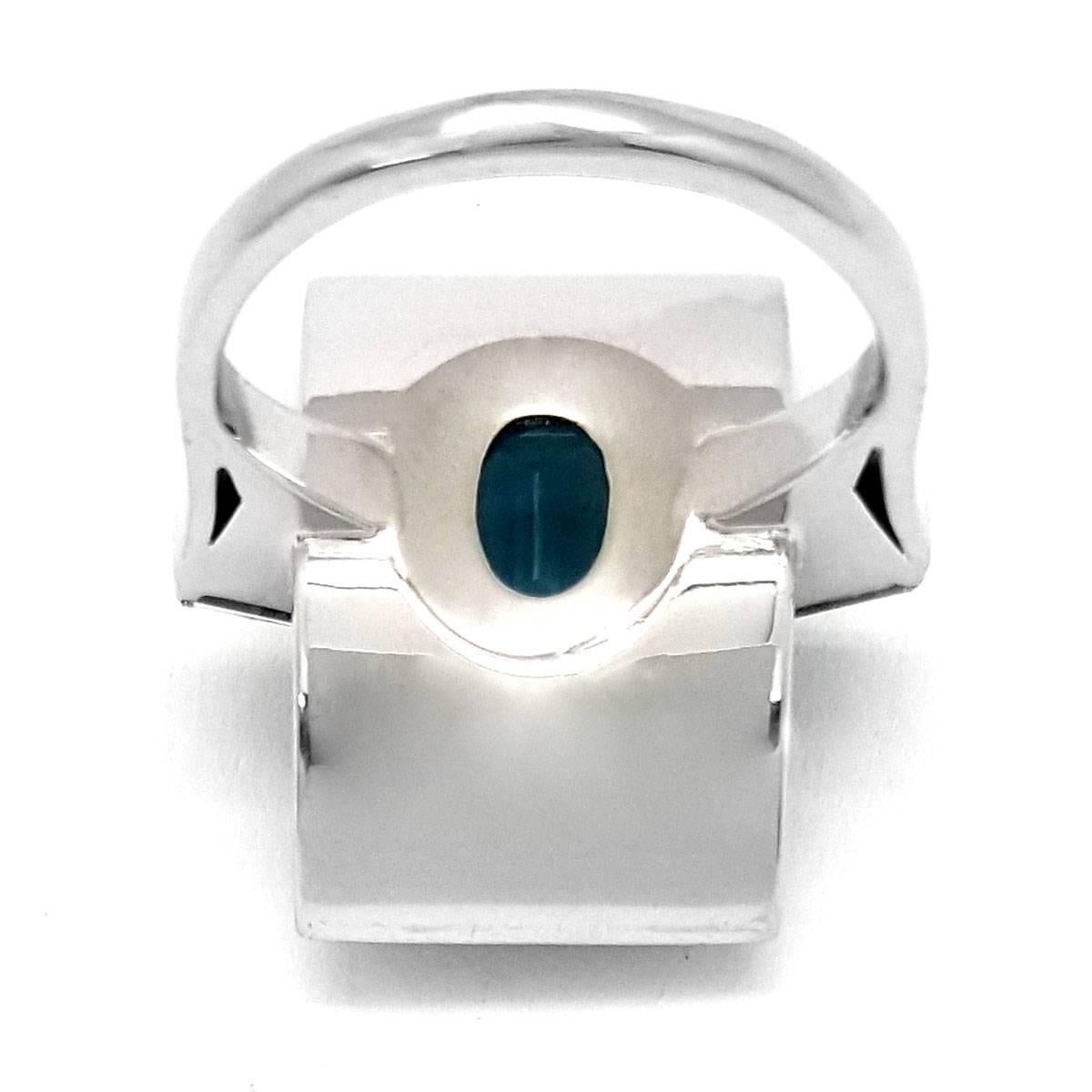 Brilliant Platinum and 9.54-Carat Aquamarine Ring with 1.18cttw Diamonds For Sale 1