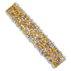 Bracciale a maglie vistose in oro bianco 18 carati con diamanti naturali multicolori da 24,49 carati