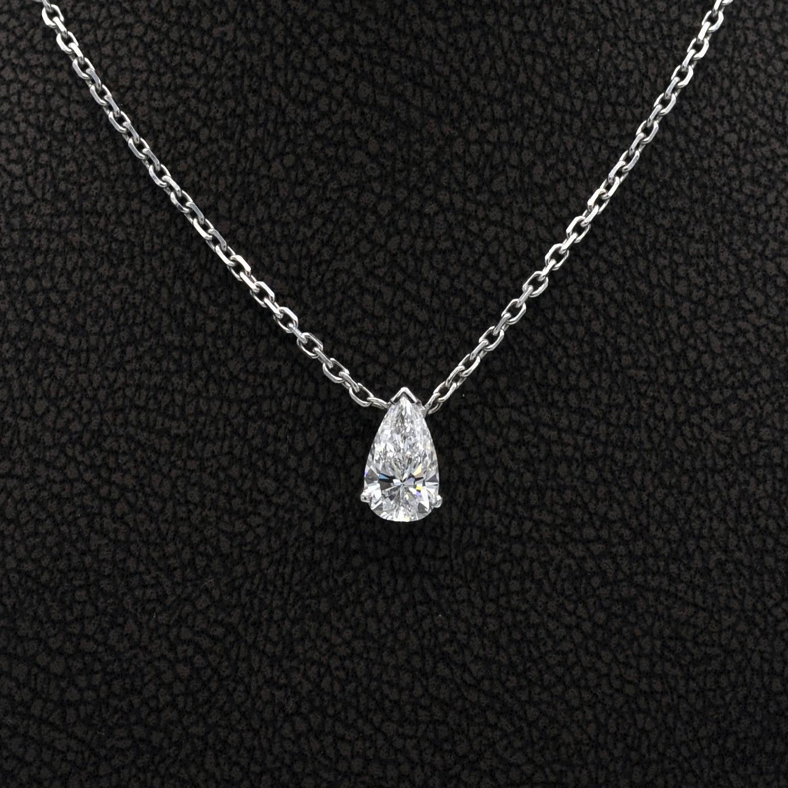 Diamond solitaire pendant, showcasing a fine colorless pear shaped brilliant-cut diamond weighing 1,12 carats accompanied by an HRD certificate. 
French hallmark
Diamond details: 
Measurements: 9.65 x 5.46 x 3.53 mm 
Carat Weight: 1.12