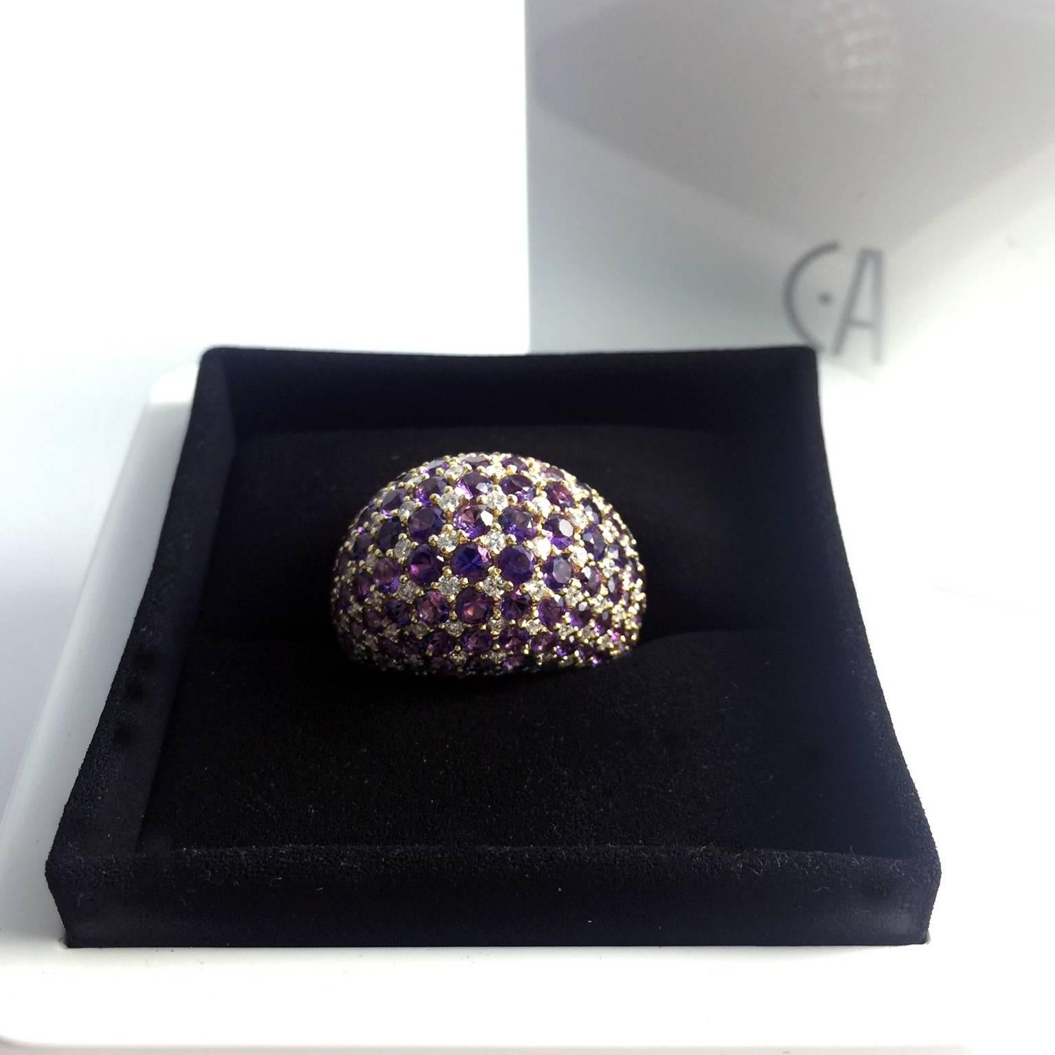 Purple Sapphire Diamond Gold Domed Cluster Ring In New Condition In Monte Carlo, MC