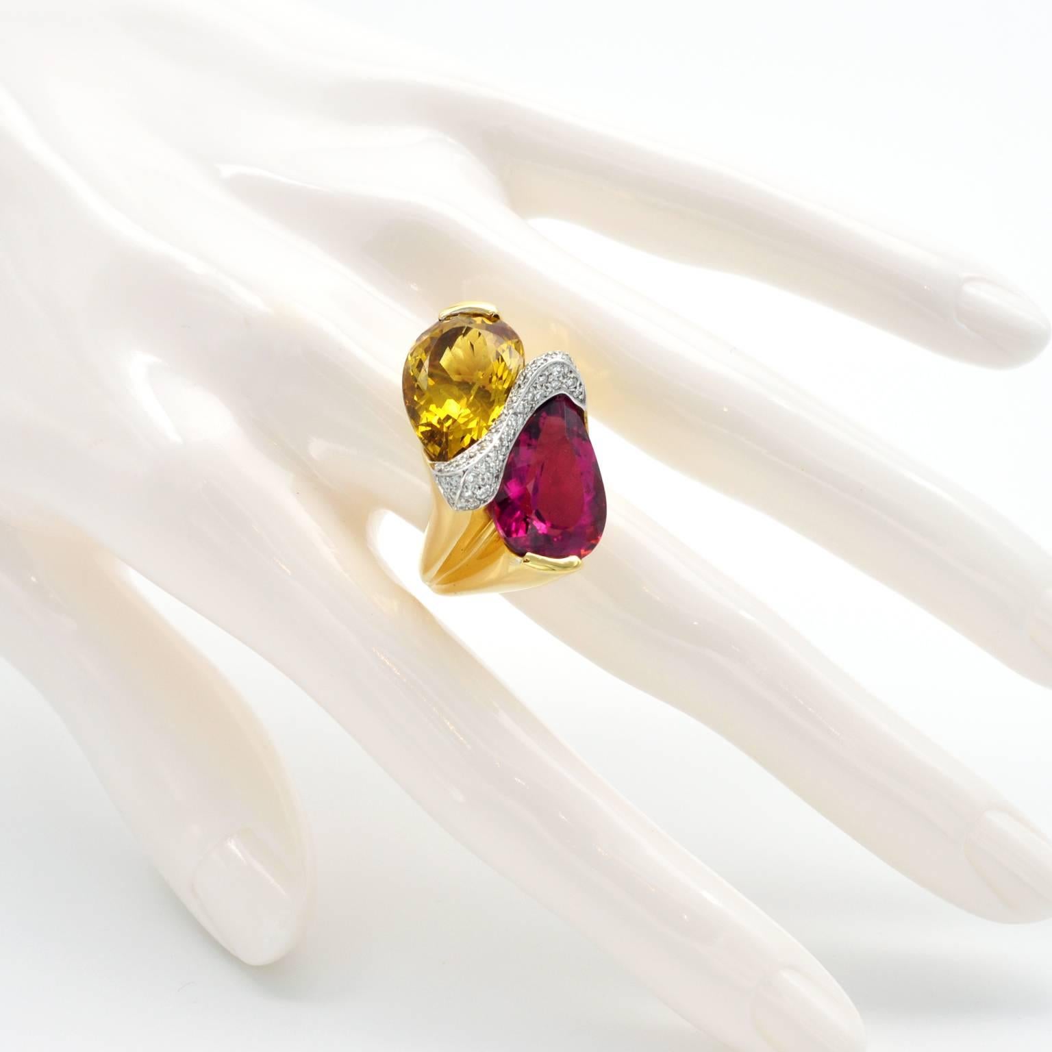 Rubelite Golden Beryl Gold Toi et Moi Cocktail Ring In New Condition For Sale In Monte Carlo, MC