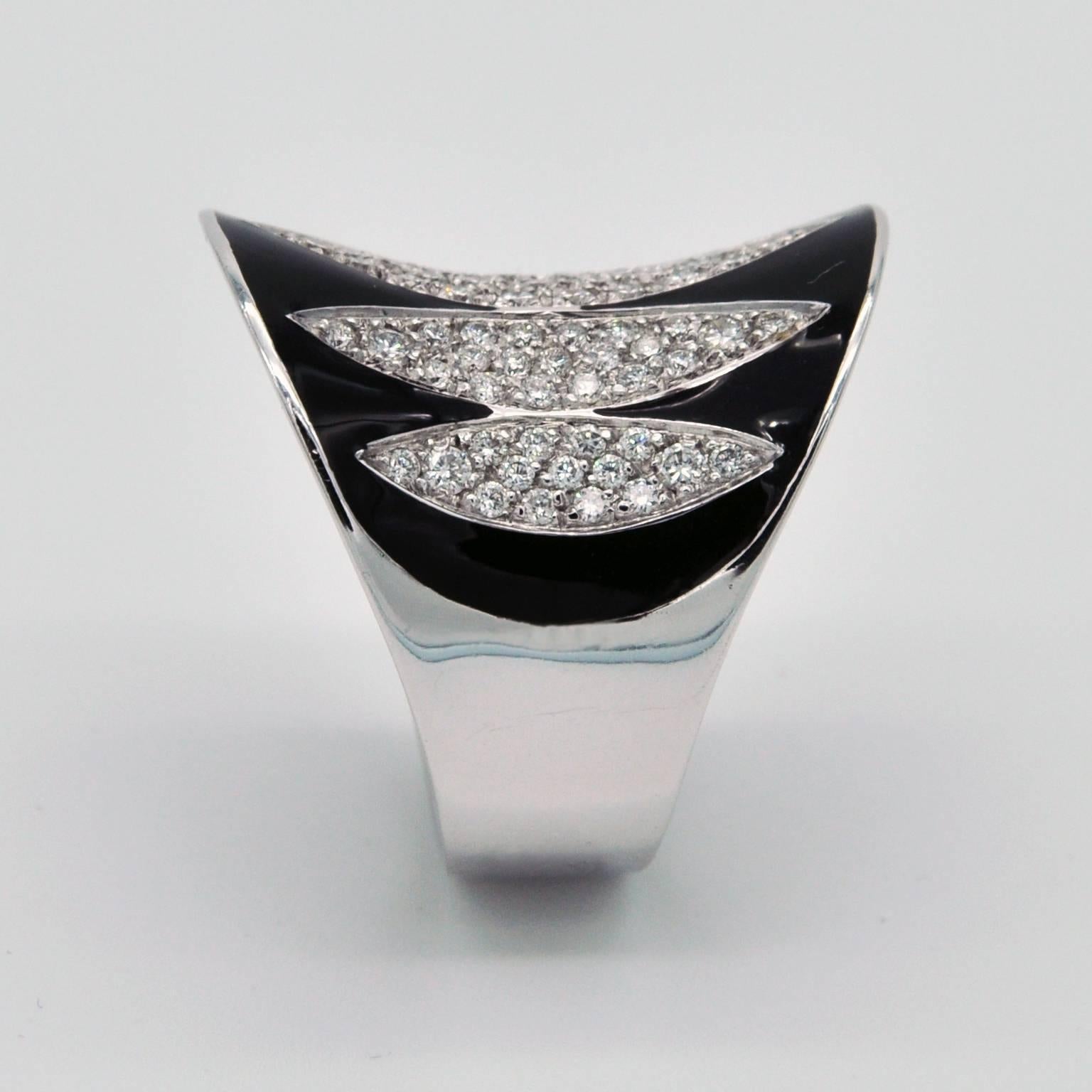 Contemporary Enamel and Diamonds White Gold Ring For Sale