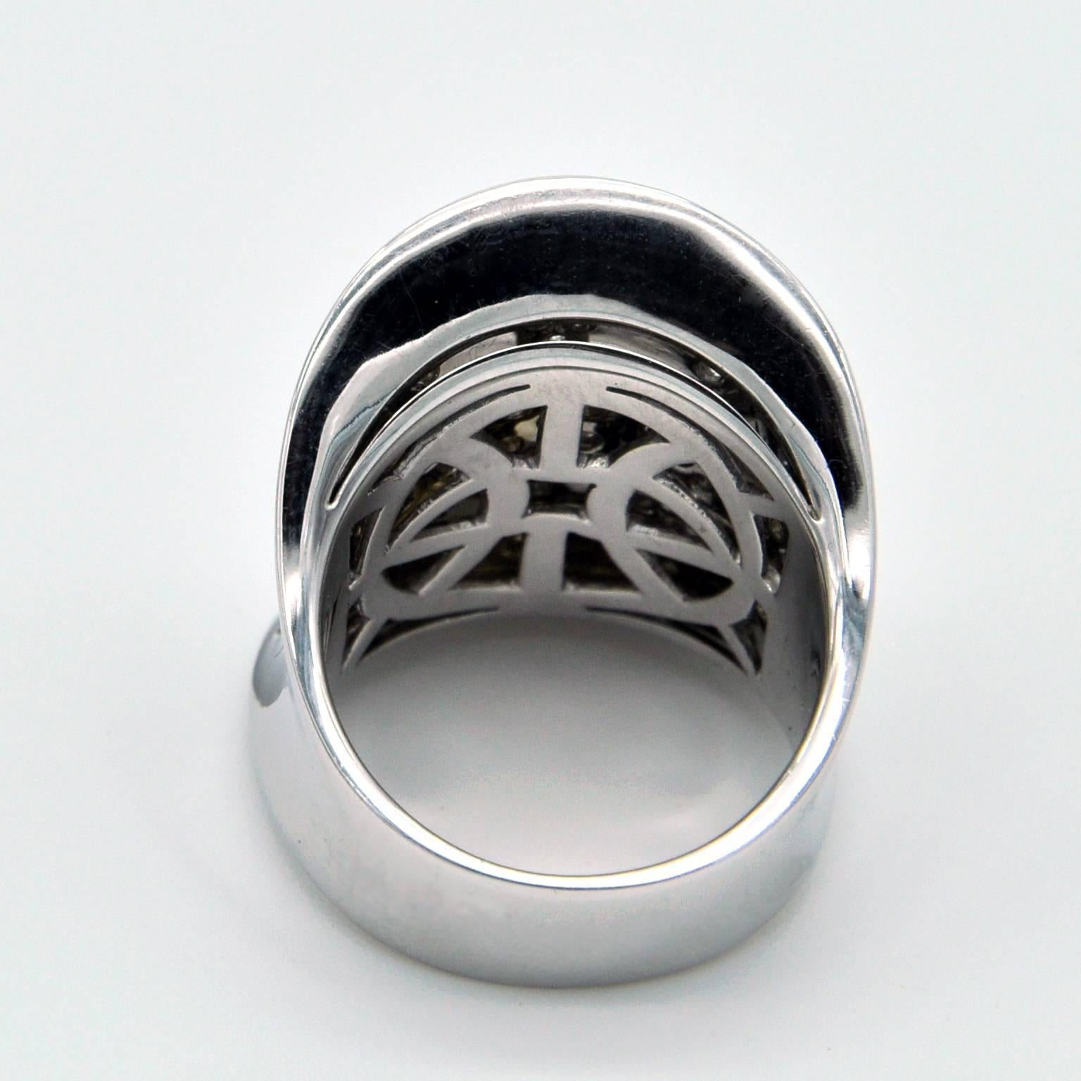 Women's Enamel and Diamonds White Gold Ring For Sale