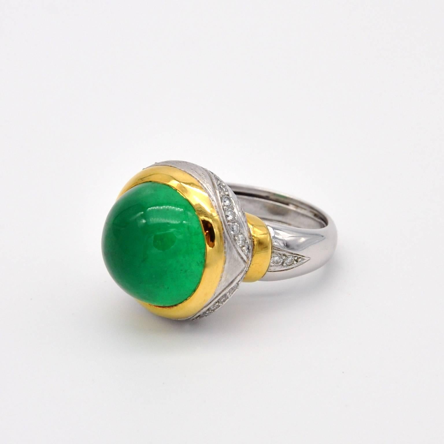 Claris-A Emerald Cabochon Diamond Gold Ring In New Condition In Monte Carlo, MC