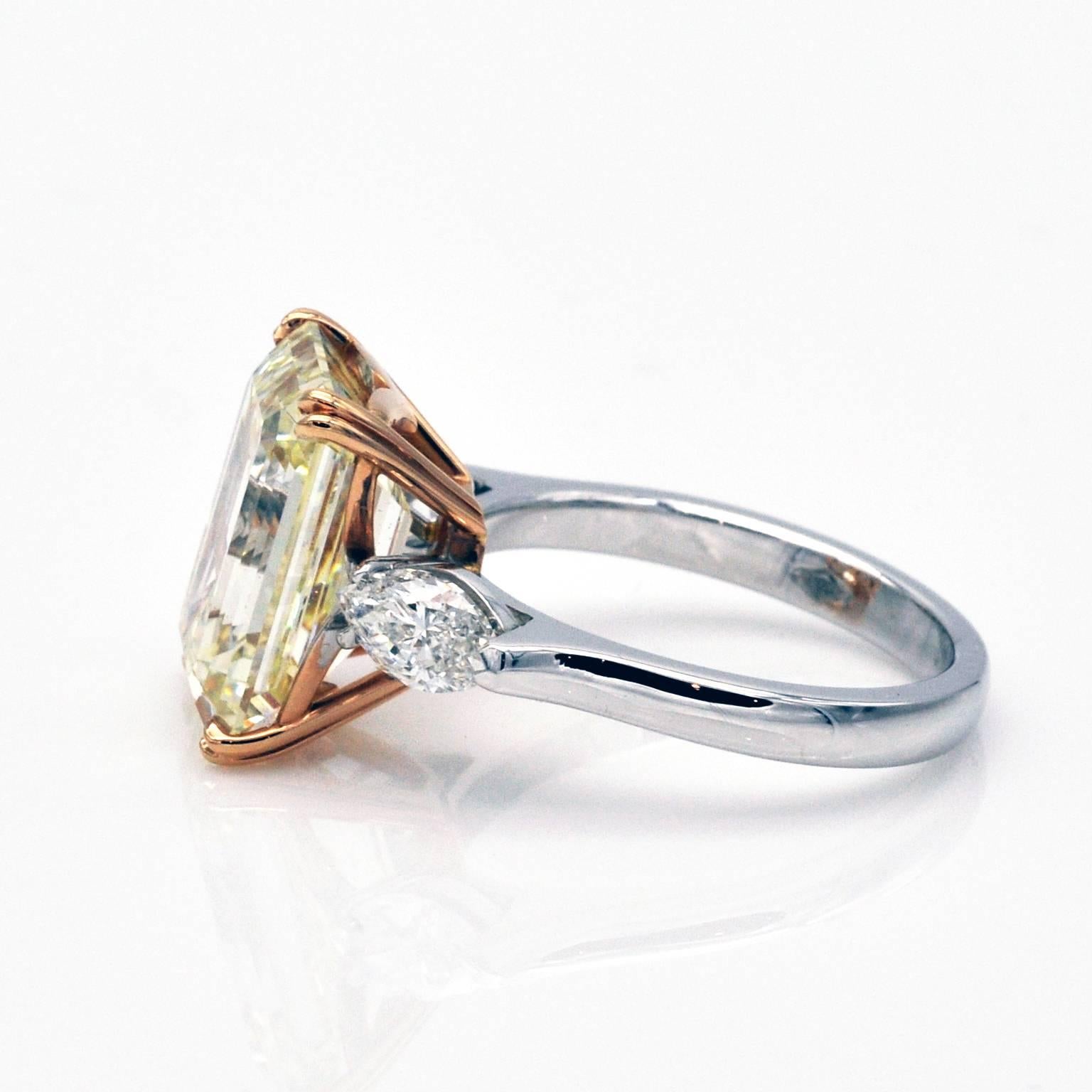 7.66 Carat GIA Certified Fancy Yellow Emerald Cut Diamond Gold Solitaire Ring In New Condition In Monte Carlo, MC