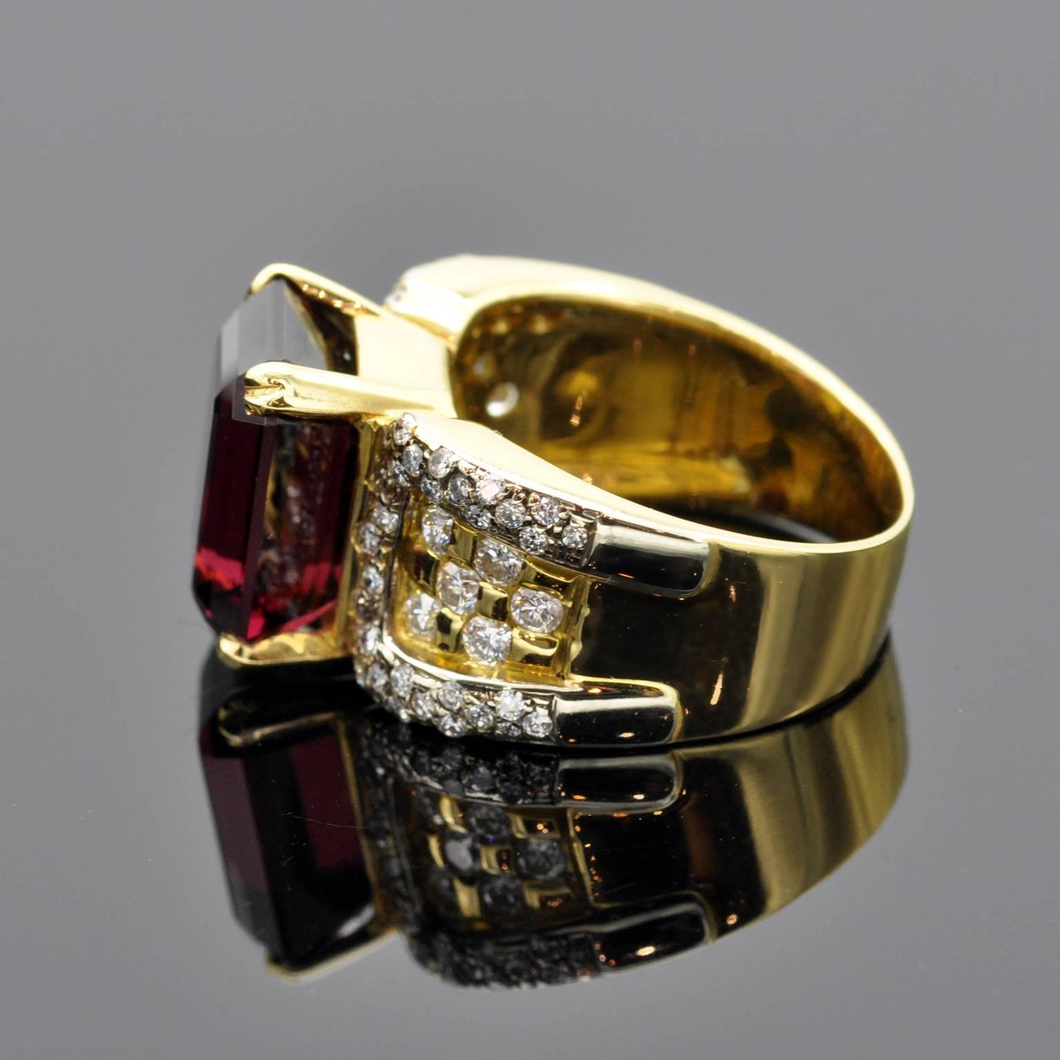 Modern Garnet Diamond Gold Cocktail Ring