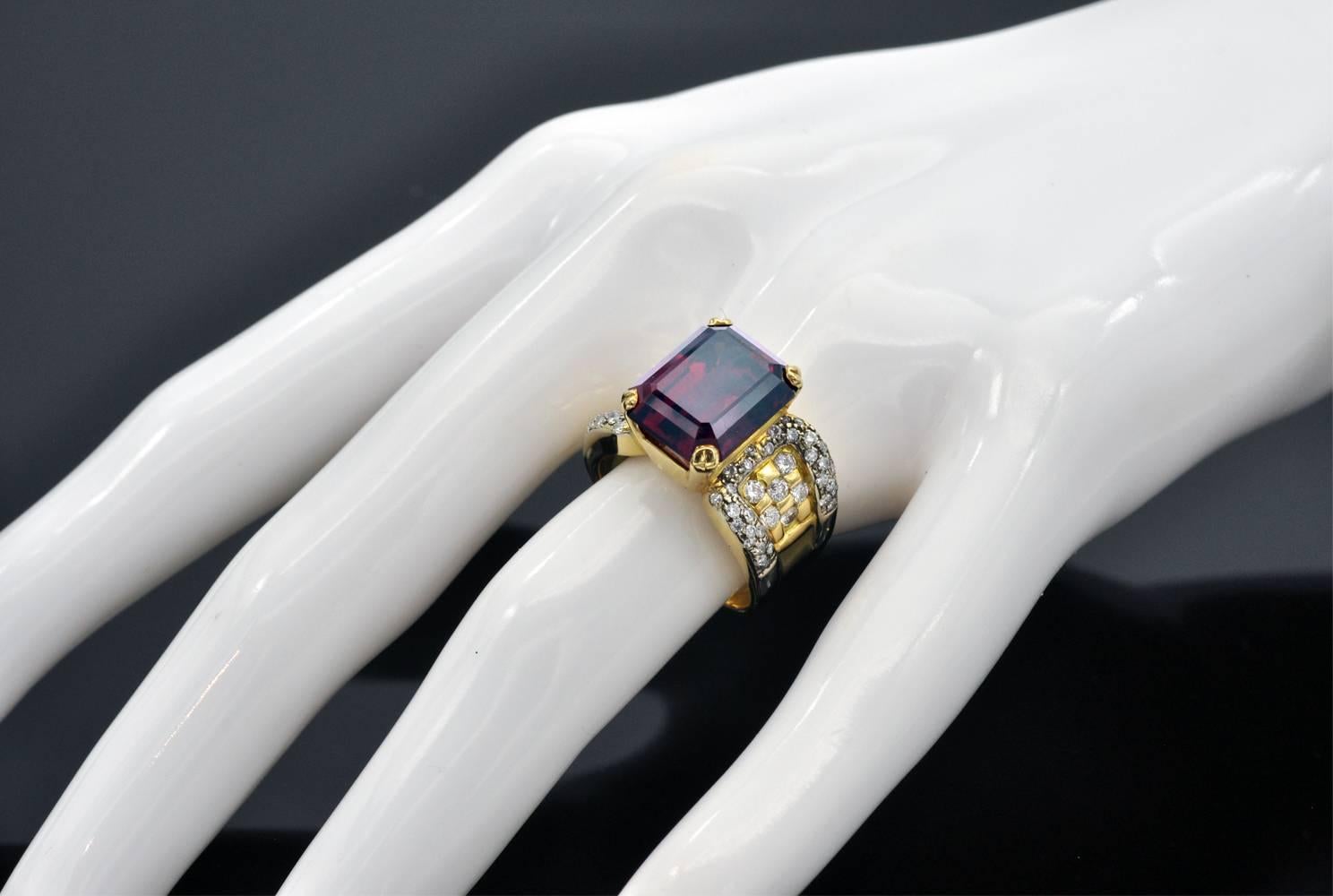 Garnet Diamond Gold Cocktail Ring In Excellent Condition In Monte Carlo, MC