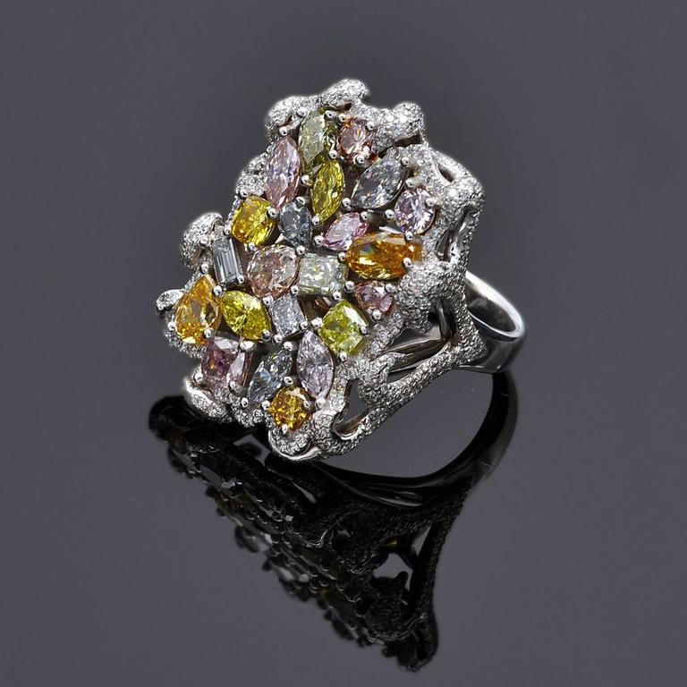 GIA Certified Fancy Colored Natural Diamond Collection Ring For Sale at