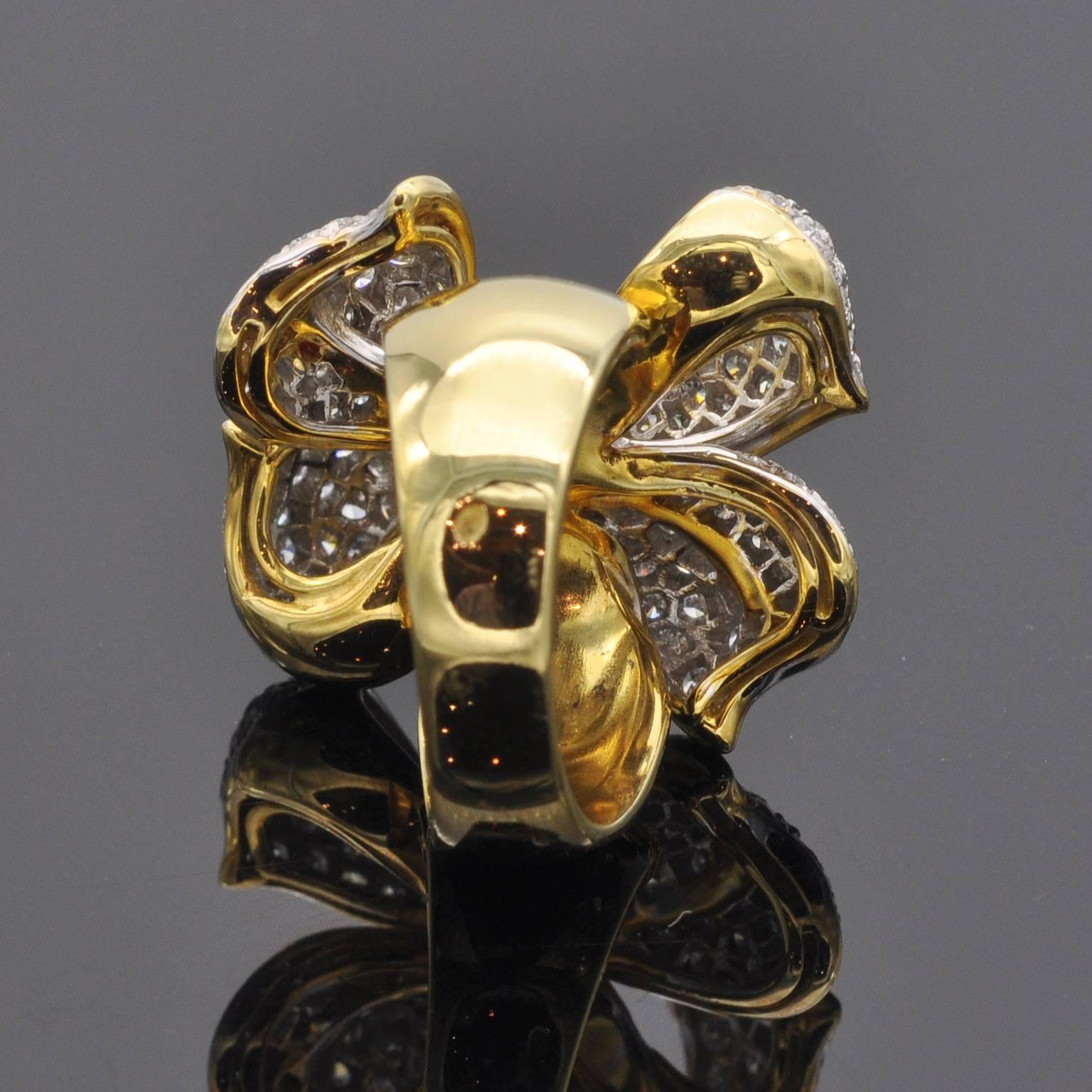 Contemporary Diamond and Gold Bow Ring For Sale