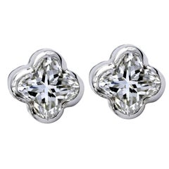 Louis Vuitton Diamond Stud White Gold Earrings at 1stDibs