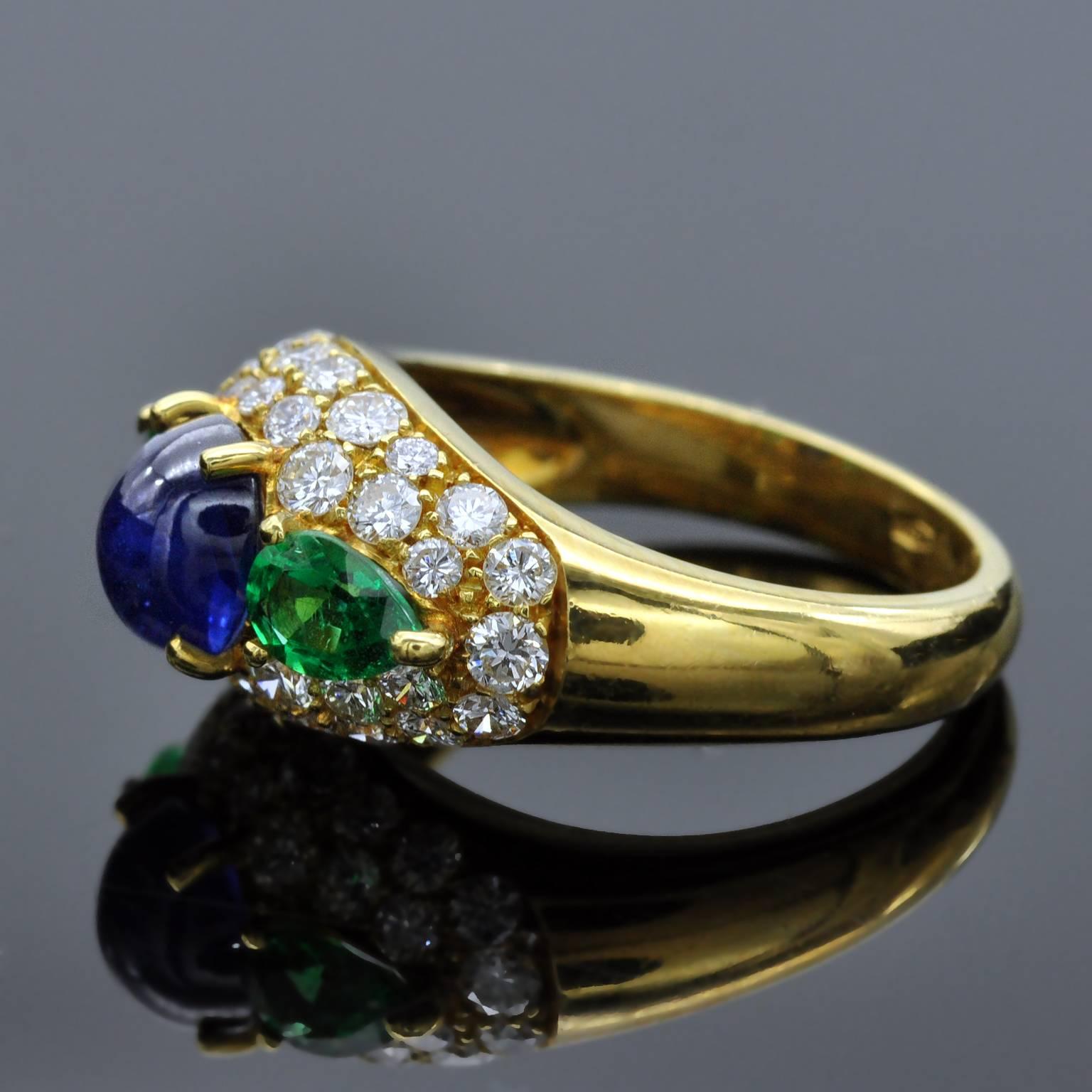 Oval Cut 18K Gold Sapphire Emerald and Diamonds Earrings and Ring Set For Sale