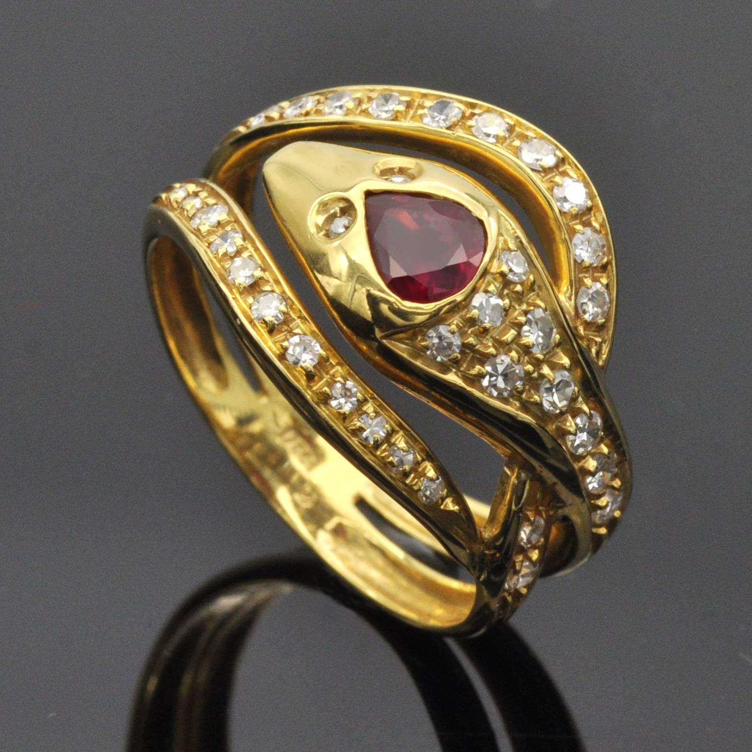 Ruby and Diamond Snake Ring In Excellent Condition In Monte Carlo, MC