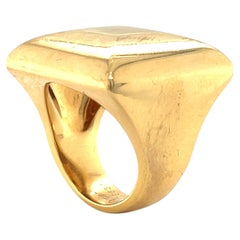 Anello Cartier del 1999 in oro giallo 18 carati, di forma quadrata e in stile modernista, misura 5