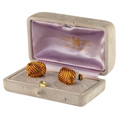 Van Cleef & Arpels Boutons de manchette vintage en or jaune 18 carats texturé côtelé avec boîte