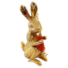Tiffany & Co. Vintage 18k Yellow Gold Figural Rabbit Brooch w/ Coral Carrot