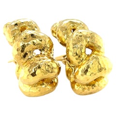 Boucles d'oreilles créoles martelées en or jaune 18 carats de David Webb