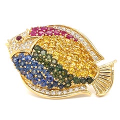 Spilla a forma di pesce con pietre preziose di Jean Vitau, in oro giallo 18 carati, anni '90. Pezzo unico!