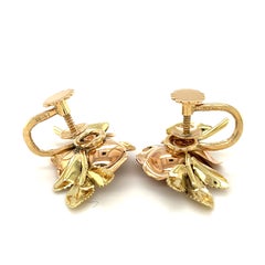 Tiffany & Co. Ensemble vintage de broche et boucles d'oreilles en or bicolore 14 carats, motif floral