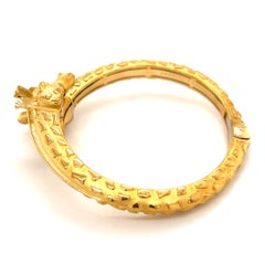 Carrera y Carrera 18k Gold Hinged Giraffe Bangle w/ 0.10ct Diamonds 56.90 grams