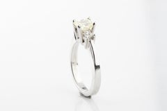 Bague de fiançailles « Fancy Light Yellow » en or blanc 14 carats, taille « Radiant Cut », 1,01 ct, taille 5,25