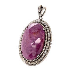Pendentif Safia en diamants taille rubis et taille rose, avec une monture en diamants taille rose