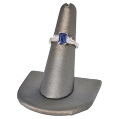 18K White Gold Emerald Cut Sapphire Diamond Cocktail Ring (GSL Certified) Size 6