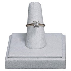 Bague de fiançailles solitaire en or jaune 14 carats avec un diamant taille princesse de 0,52 carat, taille 5,25