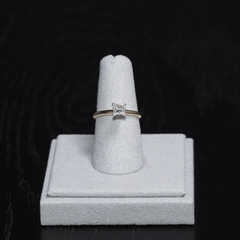Bague de fiançailles solitaire en or jaune 14 carats avec un diamant taille princesse de 0,52 carat, taille 5,25
