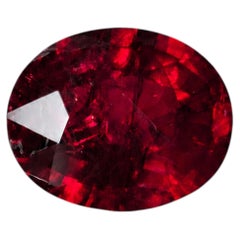 GIA e GUILD: rubino rosso ovale del Mozambico da 4,07 carati, naturale e non trattato termicamente, “Pigeons Blood”