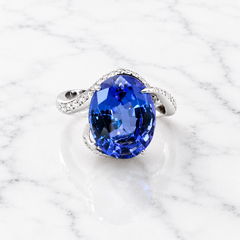 GIA Certified 7.15 Carat Tanzanite and Diamond 18K White Gold Ring, Made in Ital