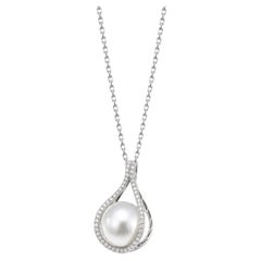 Colgante de oro blanco de 18 quilates con una perla blanca de los Mares del Sur certificada por Venus de 15,8 mm y diamantes