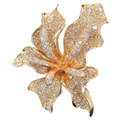 19632 Cocktail-Ring mit Blumen- und Blattmotiv, 18 Karat Gelbgold, 2,40 Karat runde Diamanten im Pavé-Setting