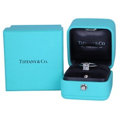 26372 Anello di fidanzamento Tiffany & Co. in platino con diamante taglio princess da 1,10 ct, F VS1